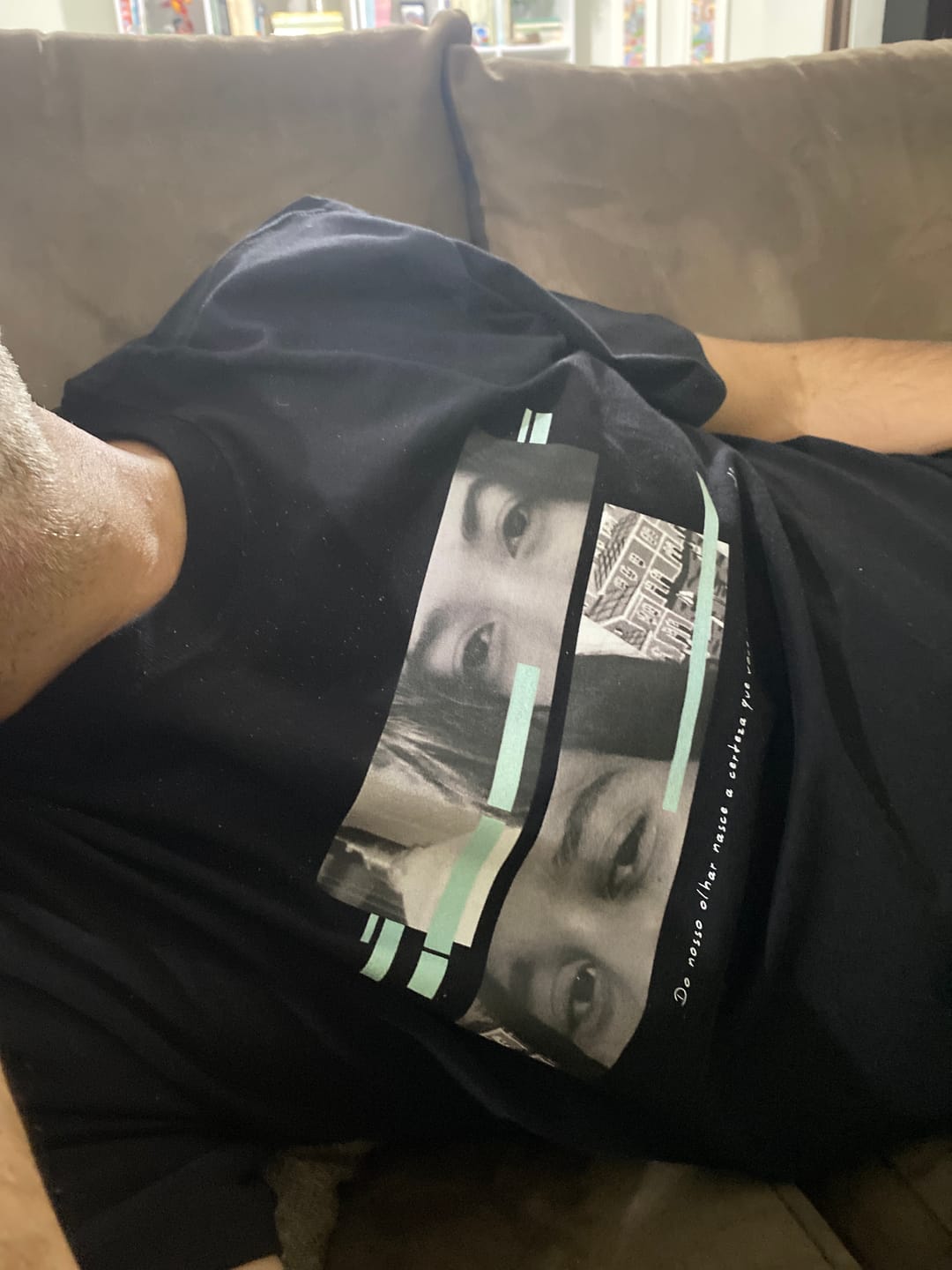 Customer photo review of Camiseta Personalizada OLHARES DOS FILHOS (Até 6) - Algodão 100%