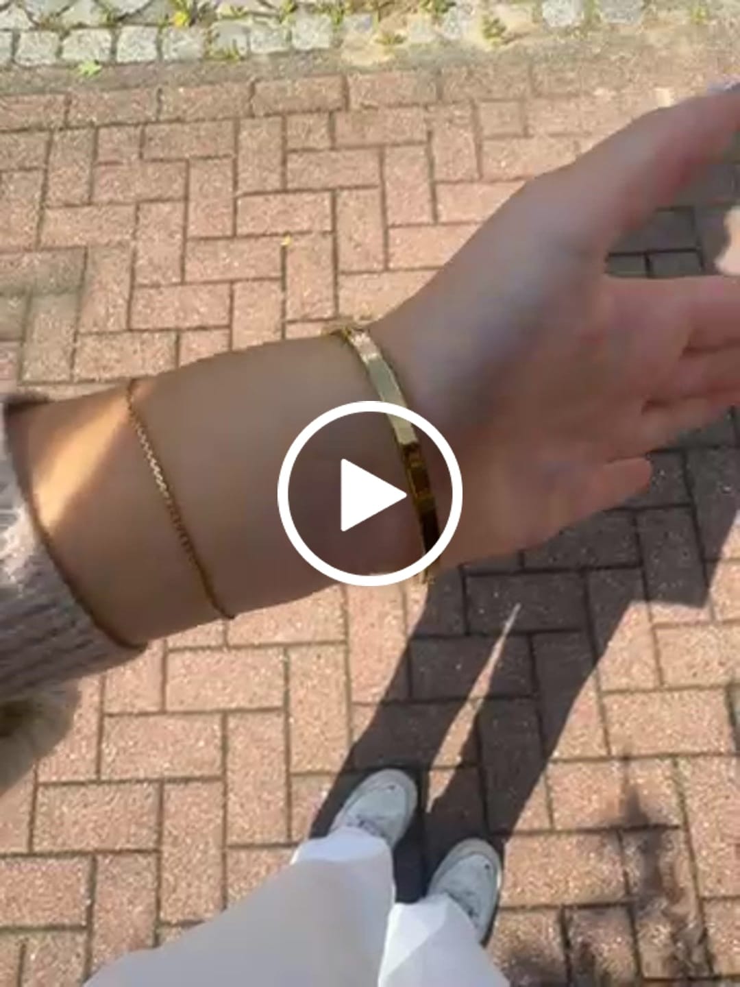 Customer video review of Shine Armreif | 18K vergoldet