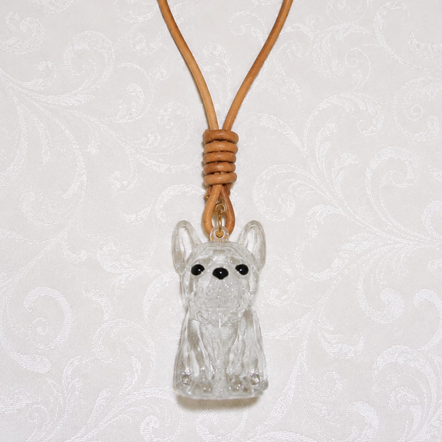 Customer photo review of Llavero para guardar pelo de mascota
