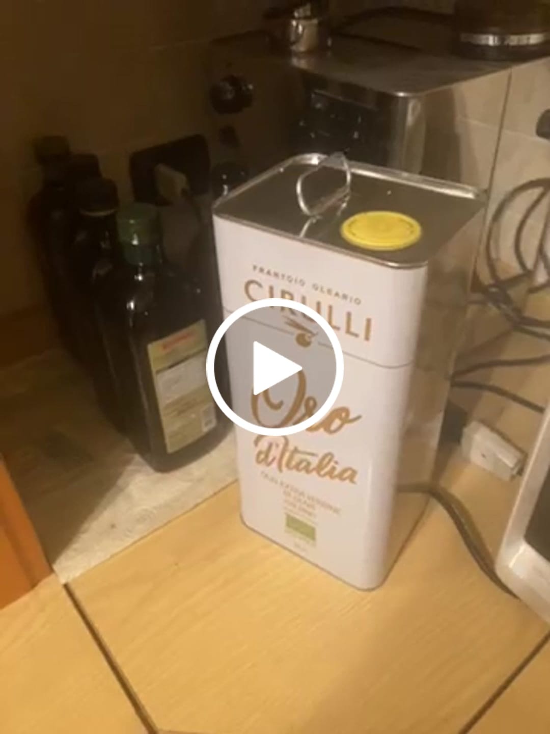 Customer video review of 1 lattina di olio extravergine Biologico • 5 Litri