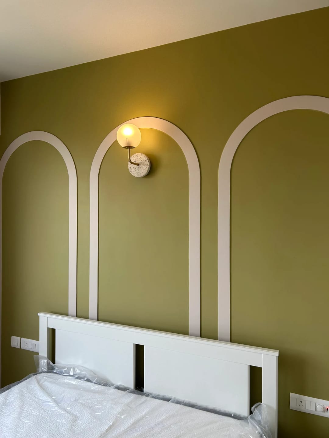 Customer photo review of Eros White Wall Lamp