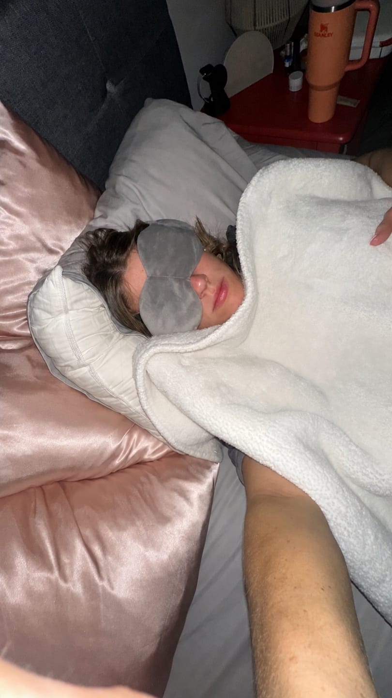 Customer photo review of Dozzli Weighted Sleep Mask