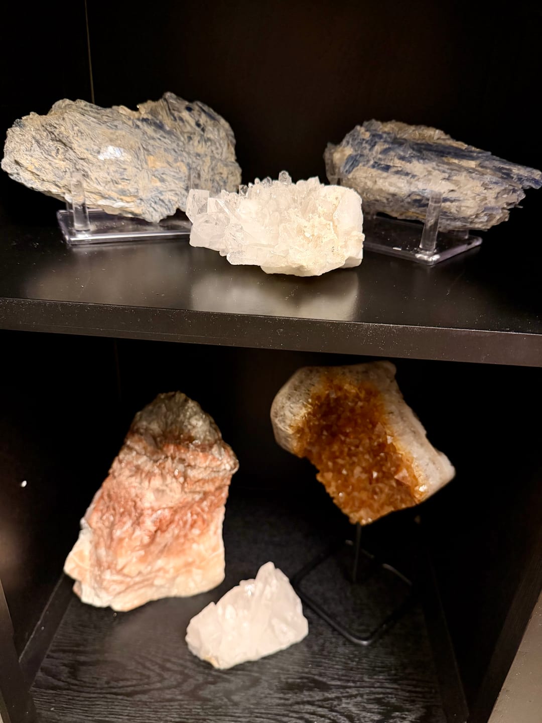Customer photo review of Calcite Rough Statement