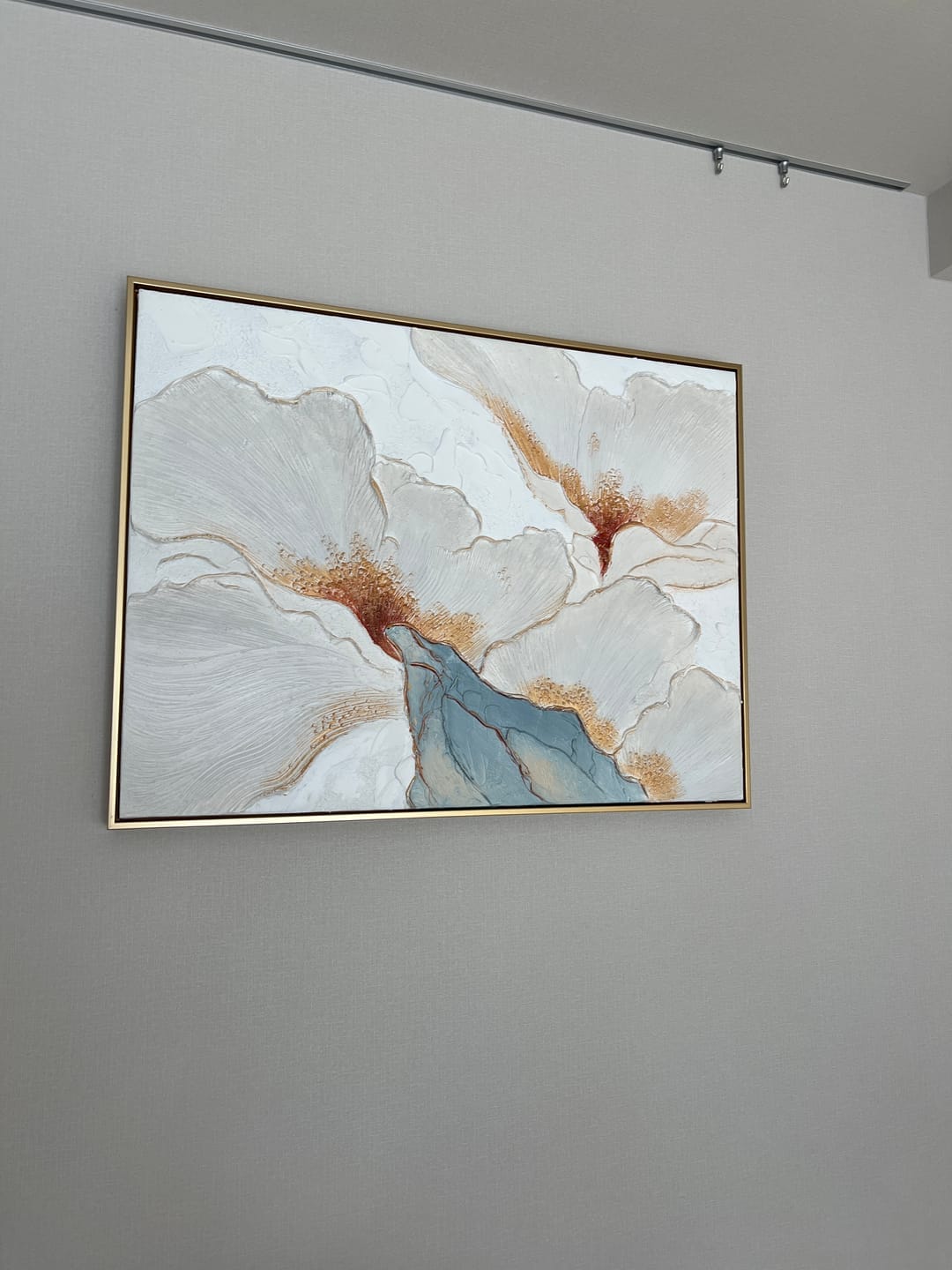 Customer photo review of Aurora - Floral Textured Wall Art