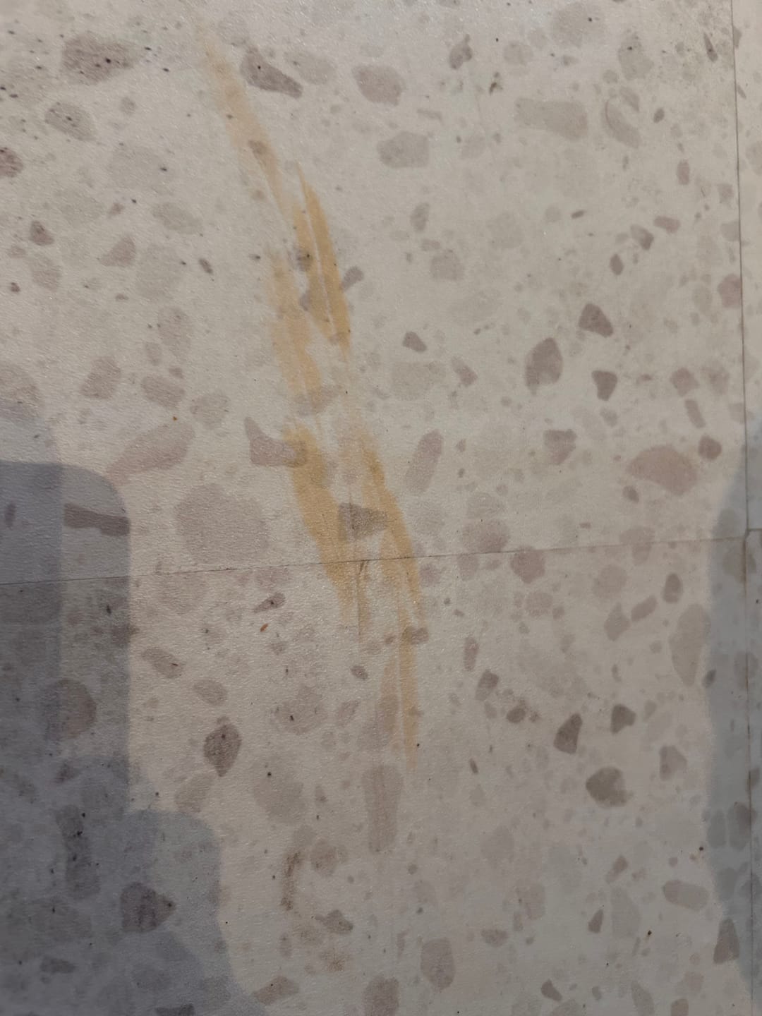 Customer photo review of 8-pk Lisboa Terrazzo hvit selvklebende fliser