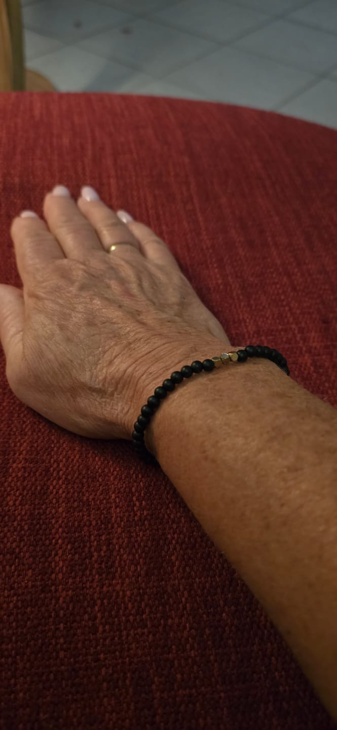 Customer photo review of Obsidian Armband