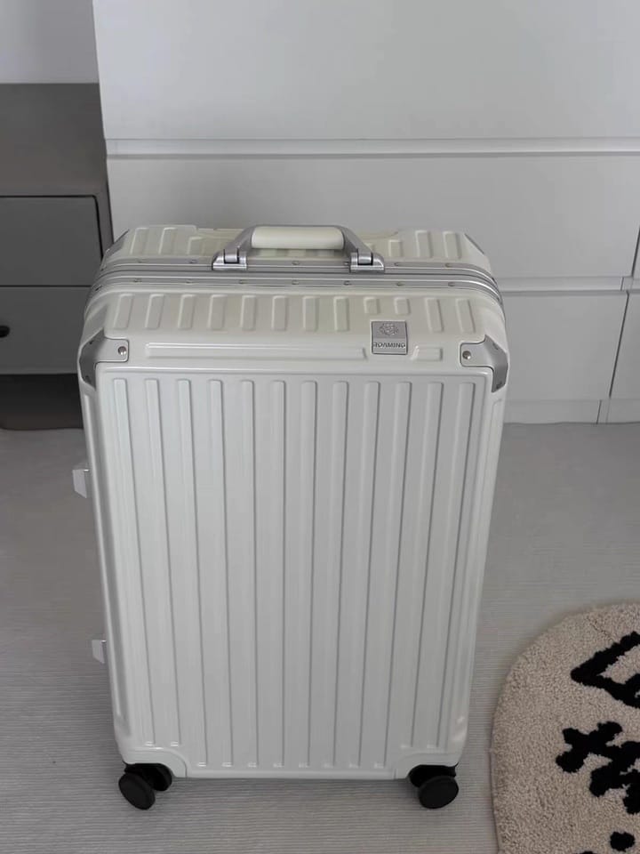 Customer photo review of Zipperless Carry-On Luggage