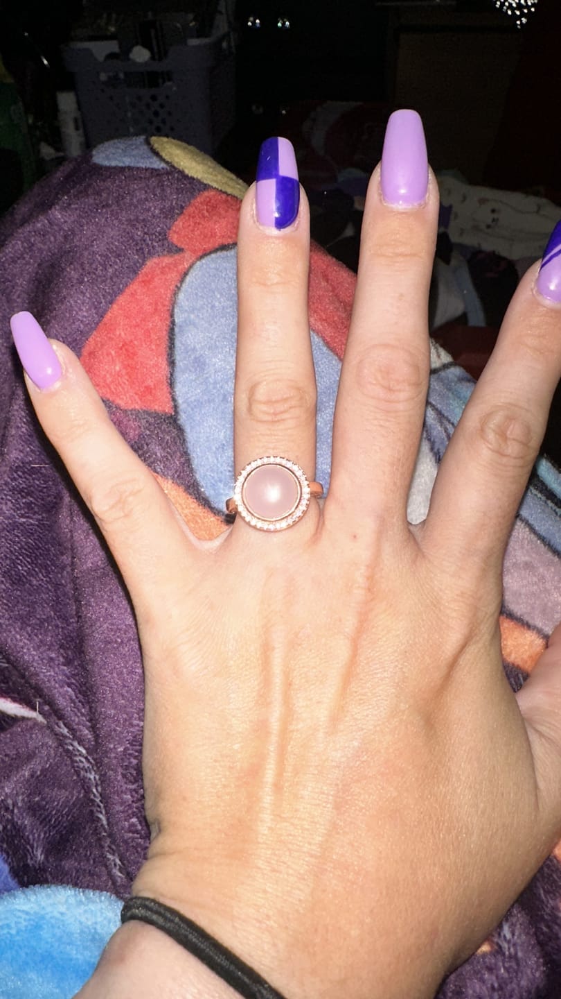 Customer photo review of Peach Nectar Candle - Ring Collection