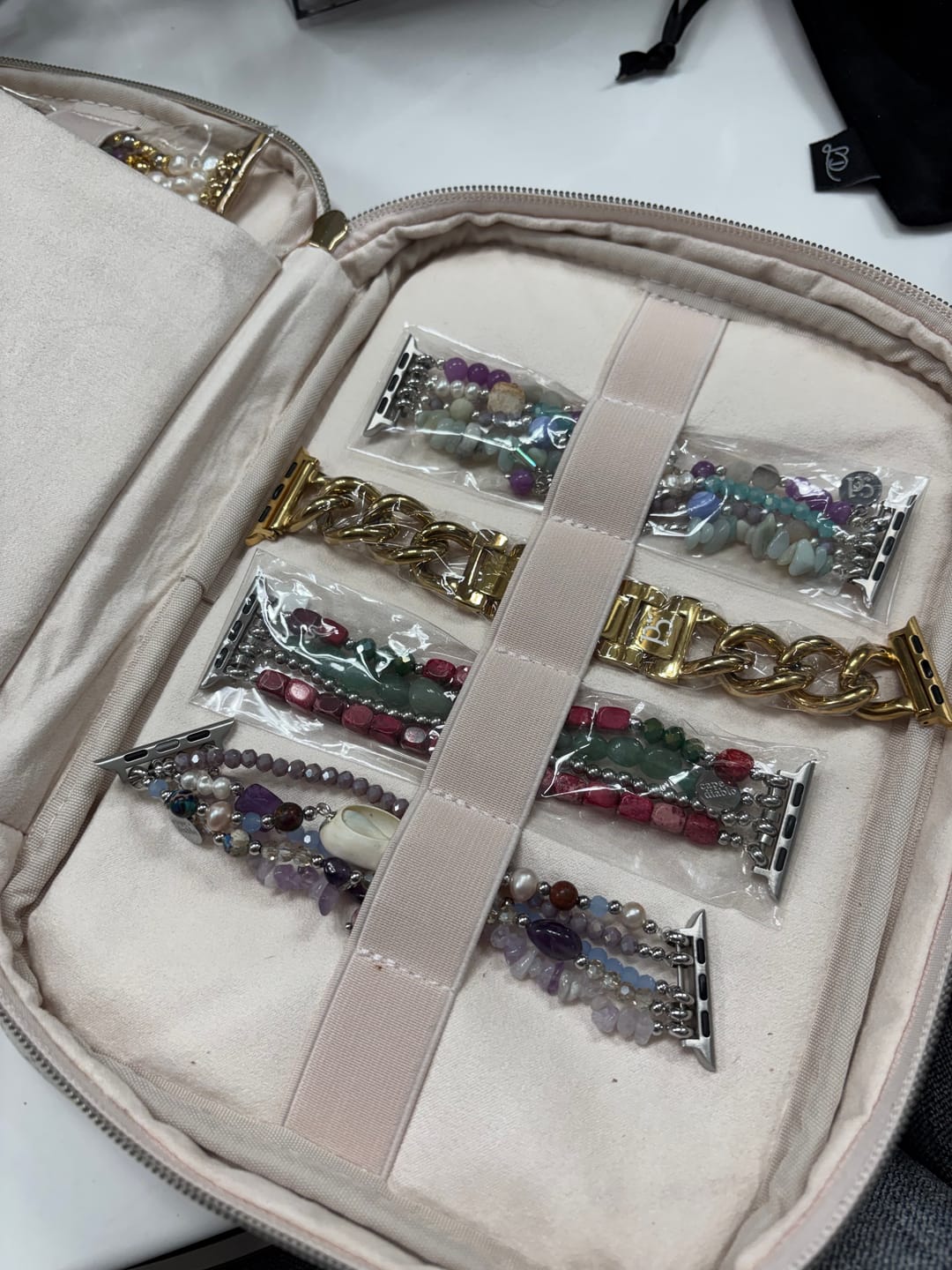 Customer photo review of Cape Diablo Luxury Jewelry Case