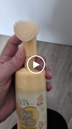Customer video review of In Love With Me Foaming Facial Cleanser