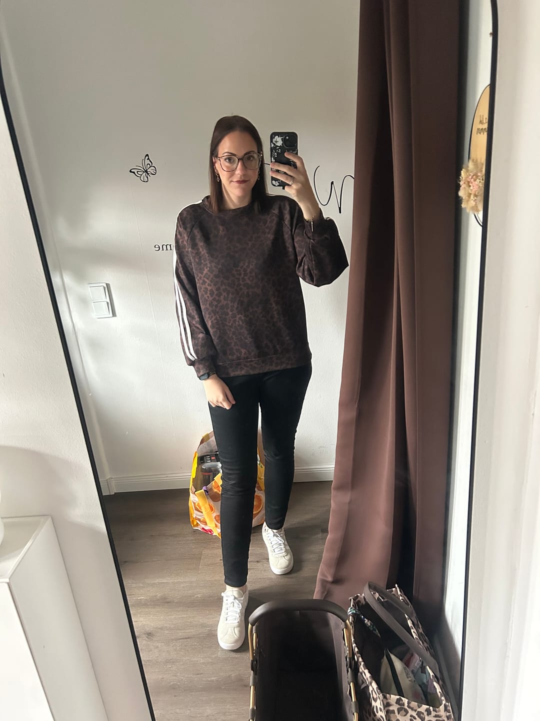 Customer photo review of Butterstoff Sweater LEO LOUNGE braun/schwarz