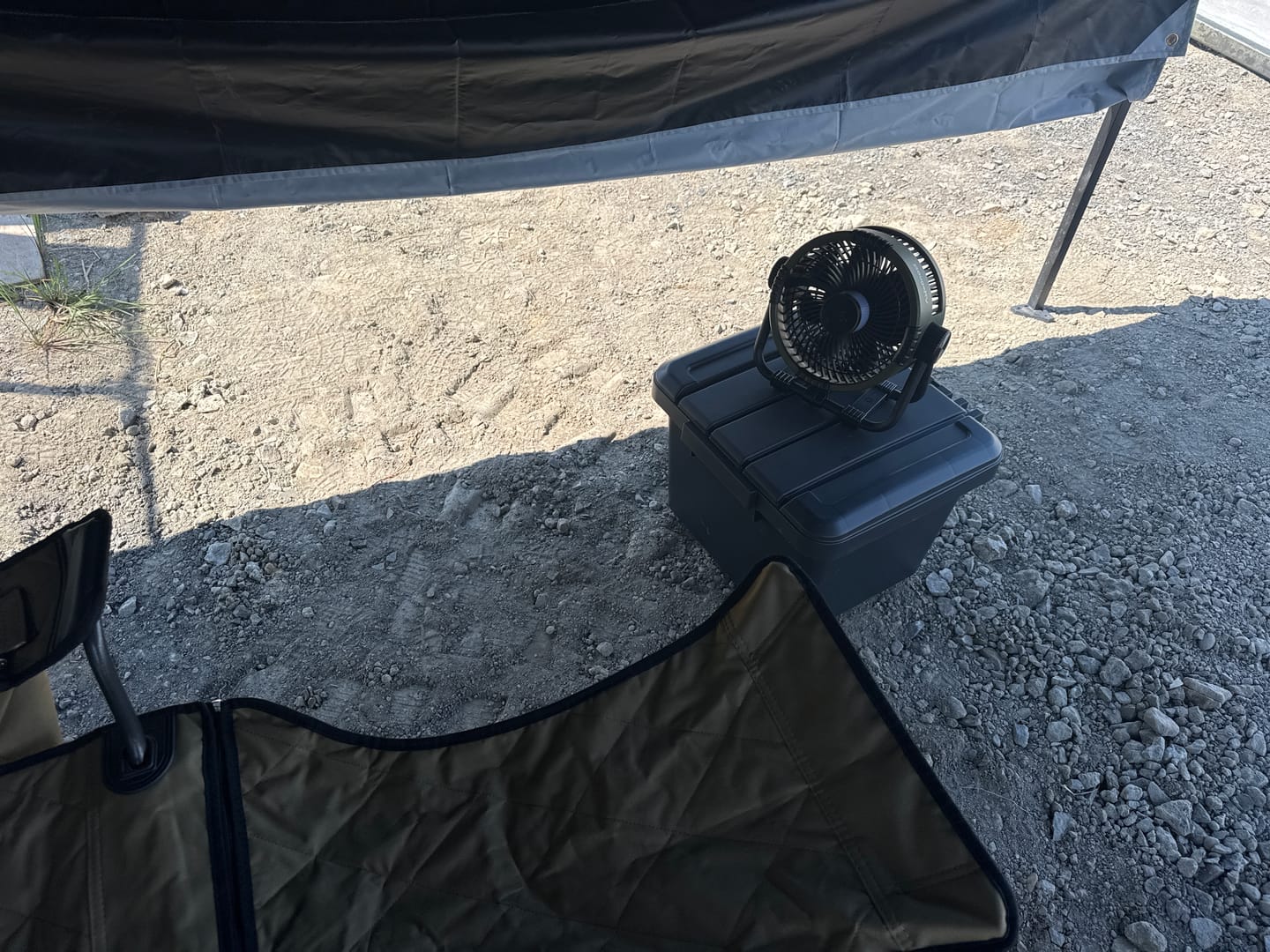 Customer photo review of BougeRV F01 キャンプ扇風機｜強力送風・LEDライト搭載・アウトドア対応 (グリーン)