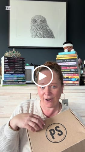 Customer video review of good girl book club subscription