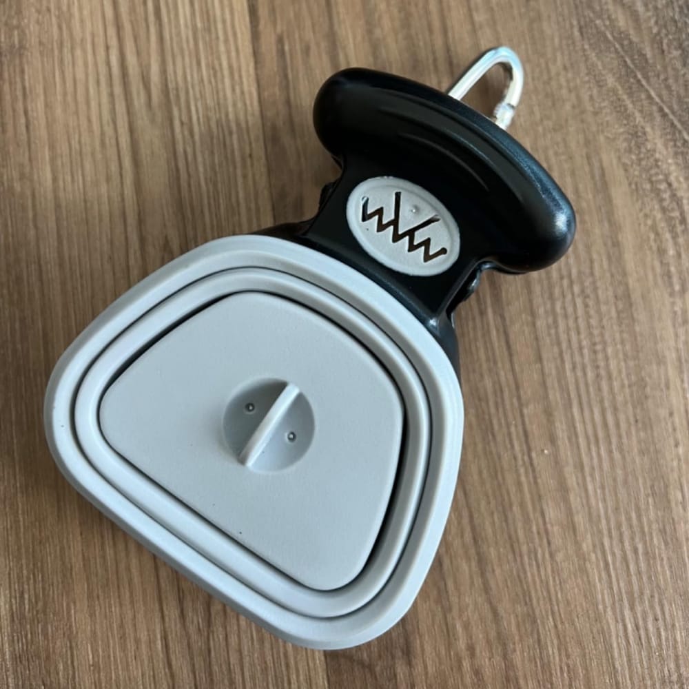 Customer photo review of TIDYWAG™ Foldable Dog Poop Scooper
