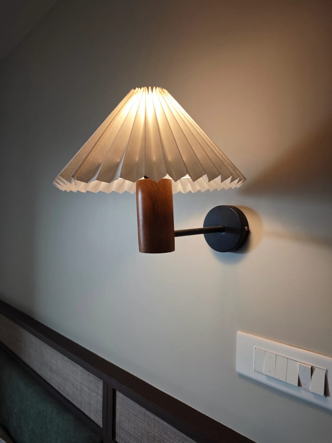 Customer photo review of Fanny Wooden Wall Lamp