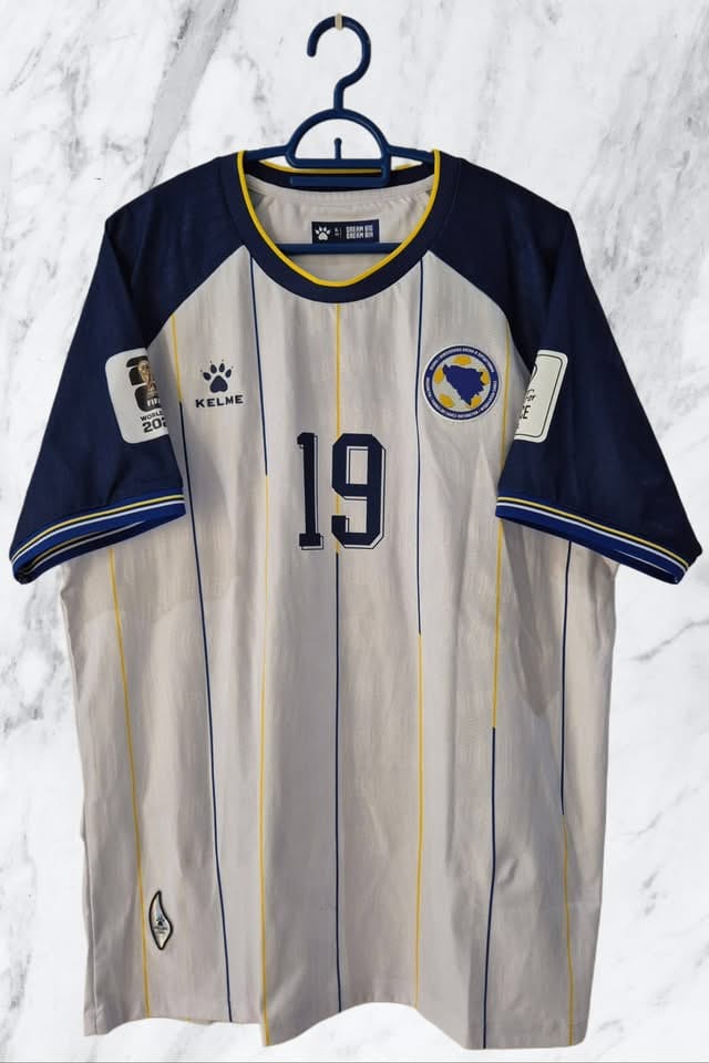 Customer photo review of Nikola Katić Bosnia and Herzegovina 2026 World Cup Away White Football Jersey