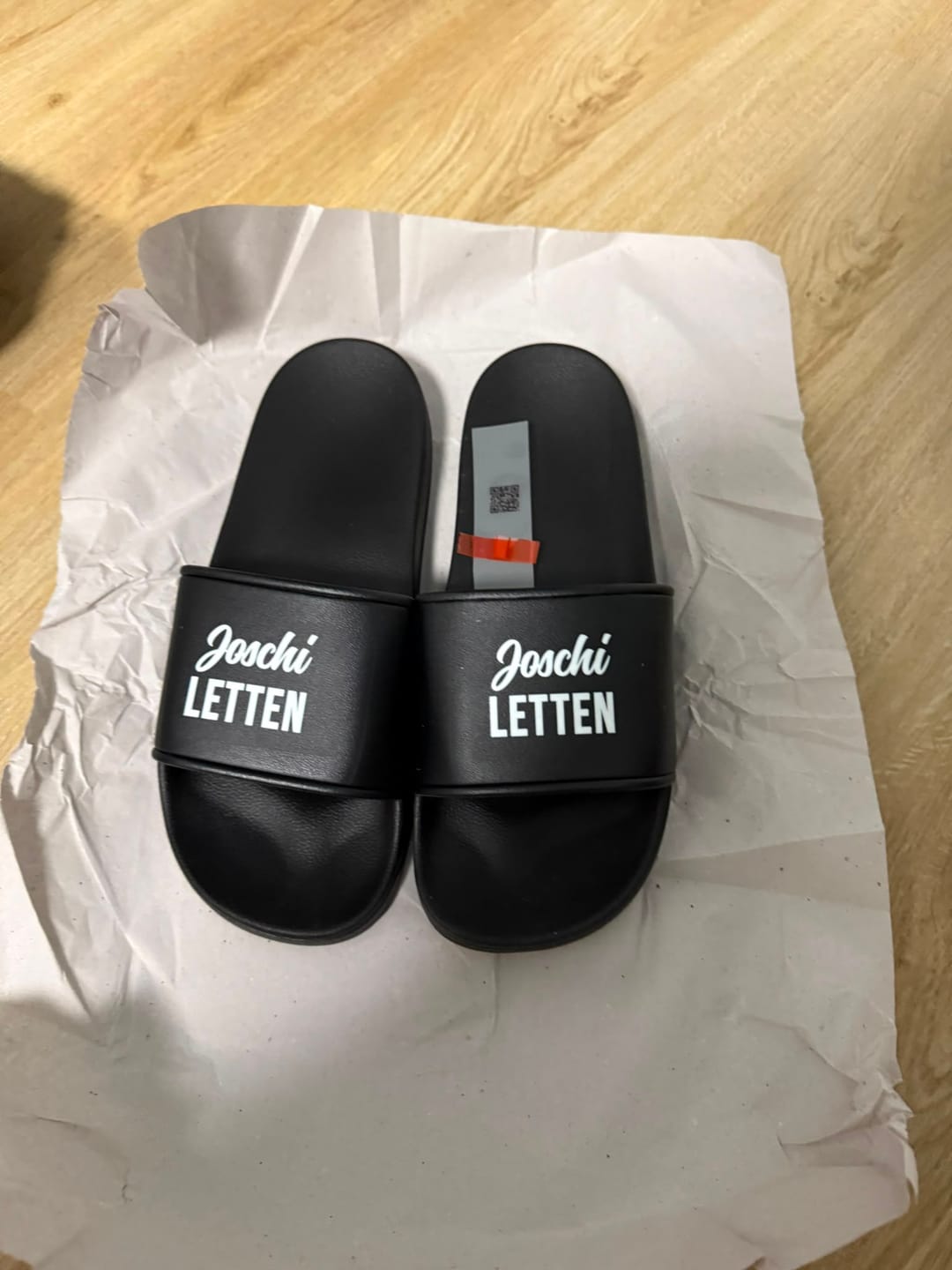 Customer photo review of Deine Letten - Personalisierte Badeschlappen mit Name