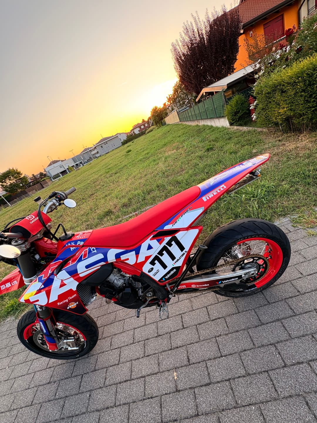 Customer photo review of 50/50 Supermoto Wheel Graphics