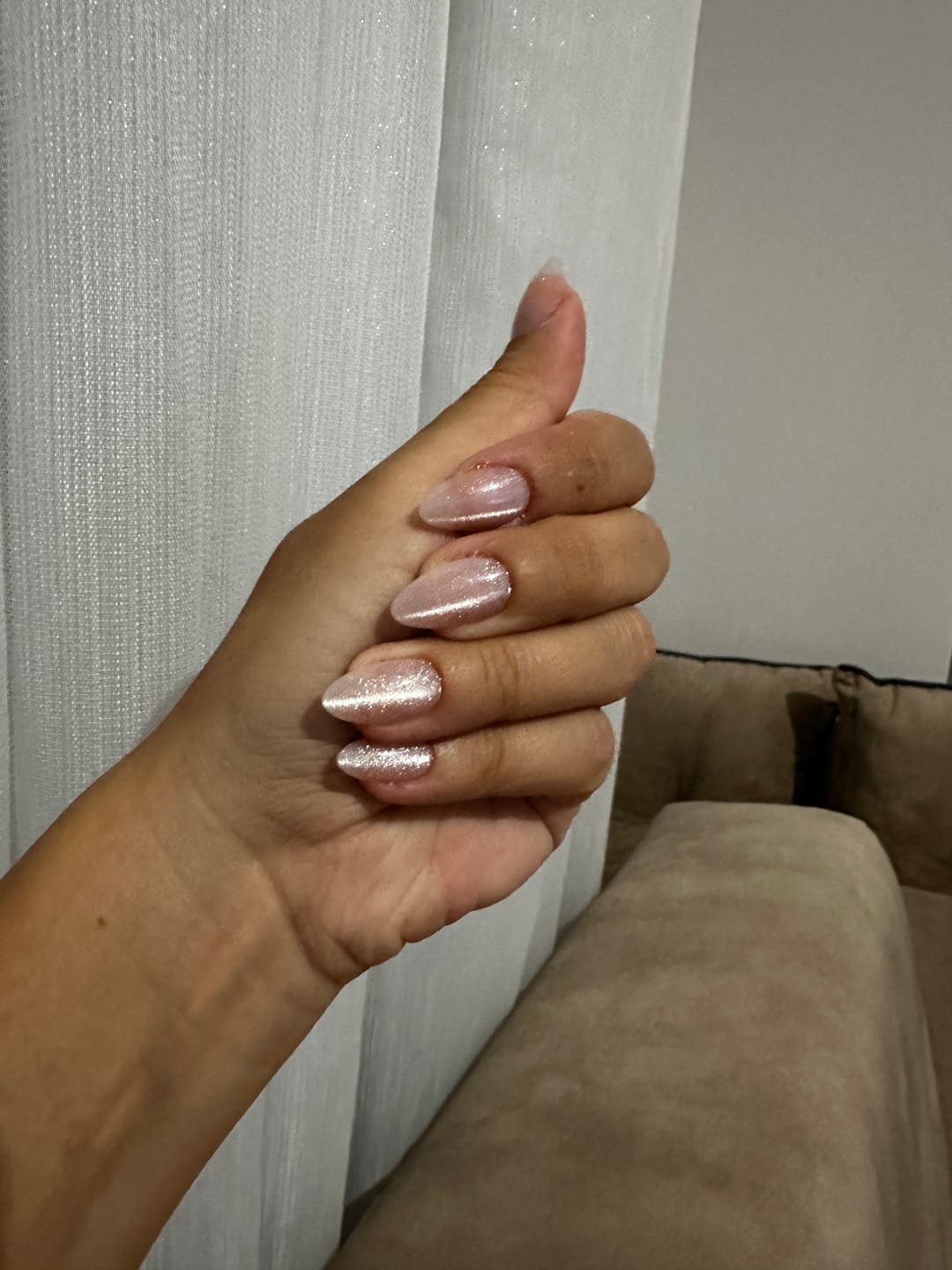 Customer photo review of Pearl Mist - Short Almond - 30 Adet Takma Tırnak