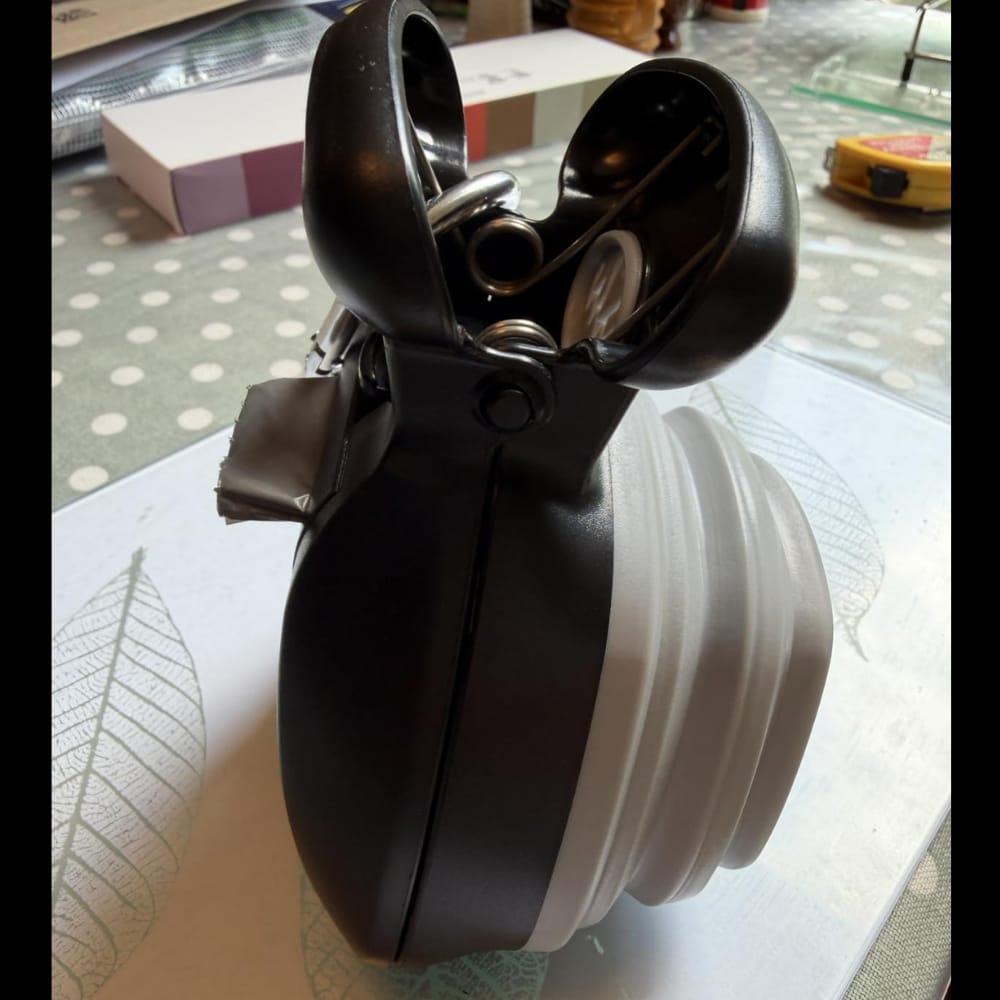 Customer photo review of TIDYWAG™ Foldable Dog Poop Scooper