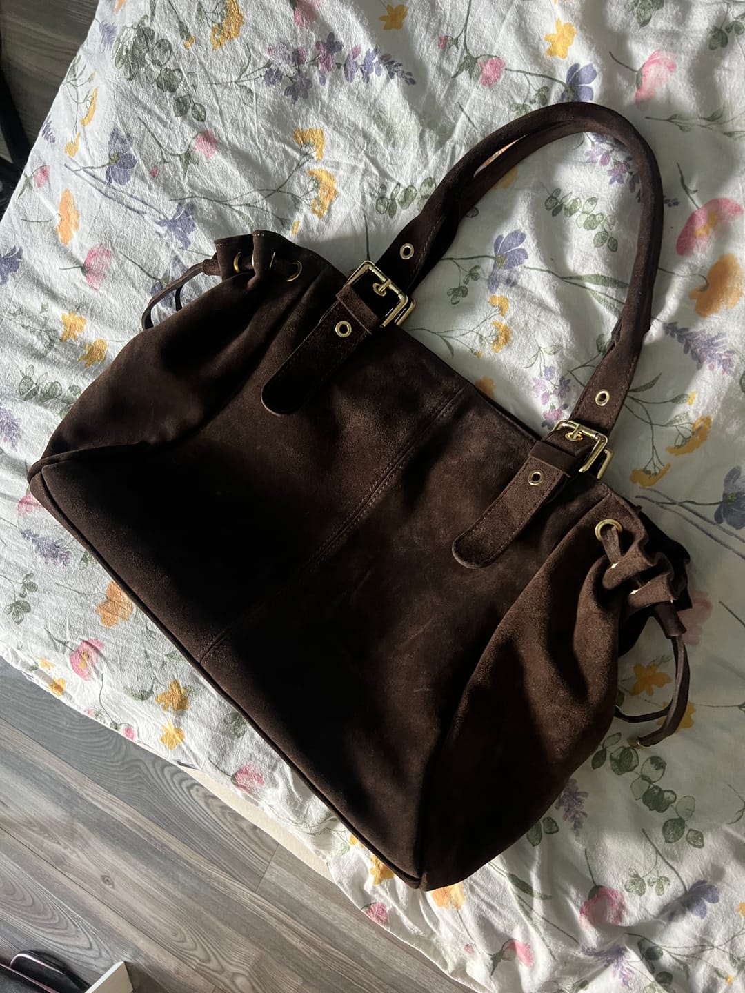 Customer photo review of Suède Muse bag espresso