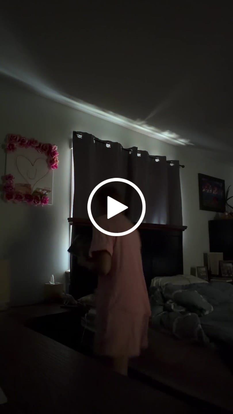 Customer video review of 1800K Amber LED Bulb with 3 White Modes
