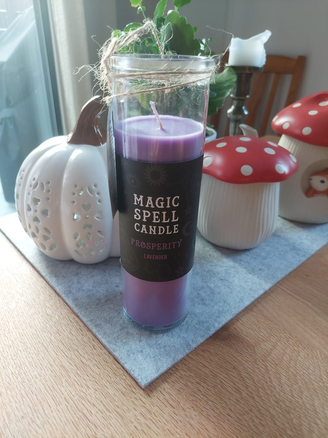 Customer photo review of Wohlstand Ritualkerze "Lavendel" – Witchy Zauberkerze für Intention & Cozy Rituale