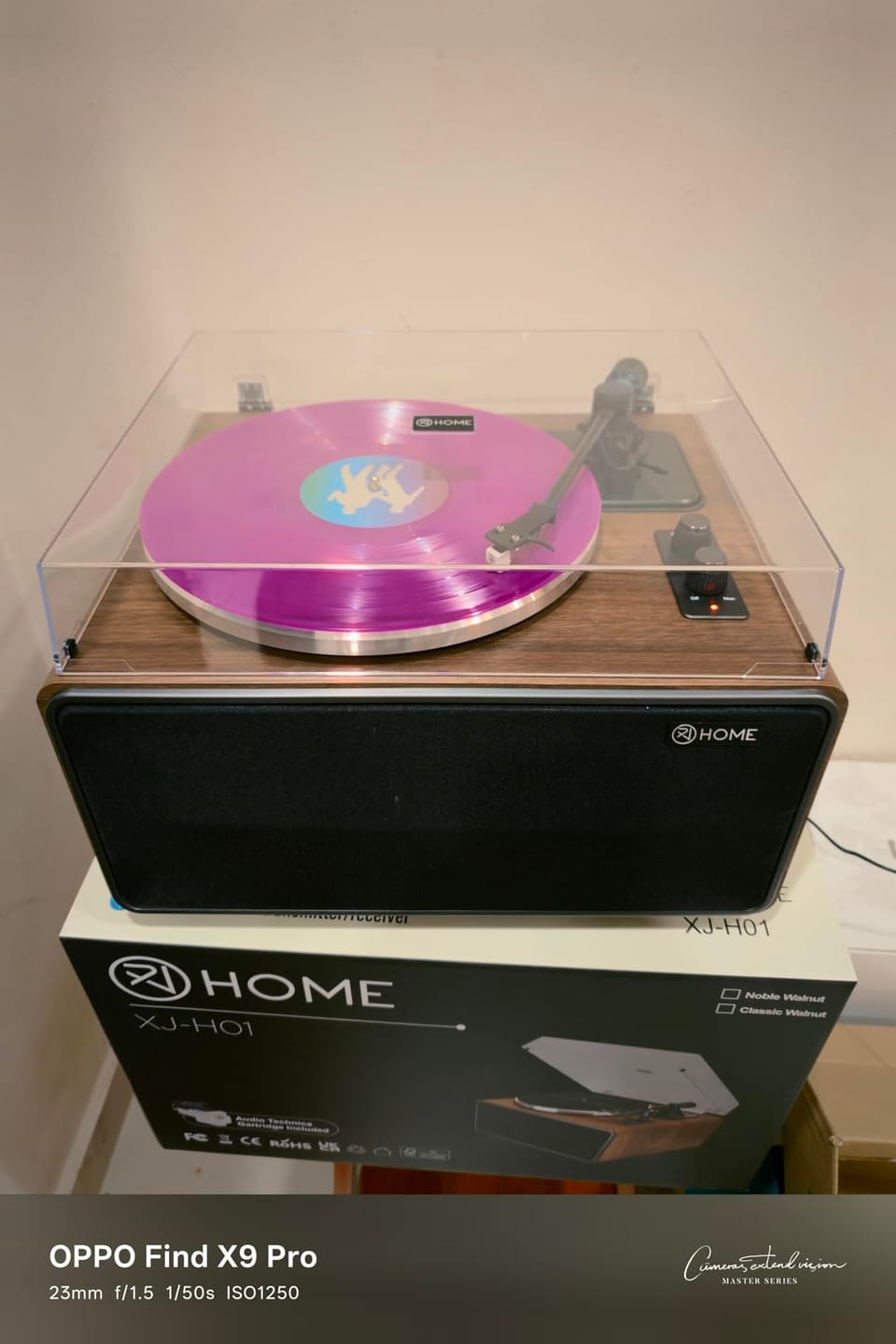 Customer photo review of XJ-H01 All-in-One Vinyl Turntable with Bluetooth & USB Recording