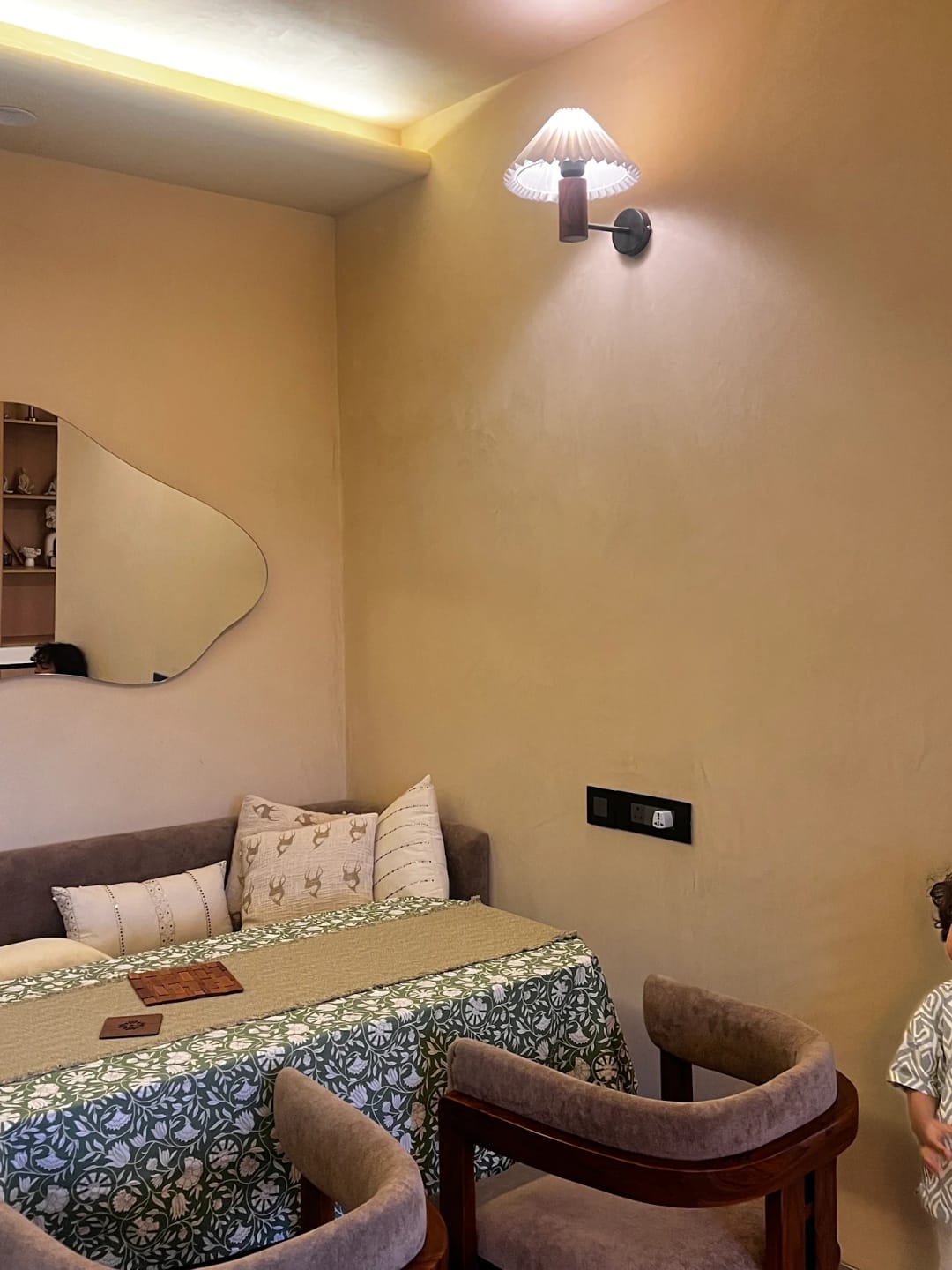 Customer photo review of Fanny Wooden Wall Lamp