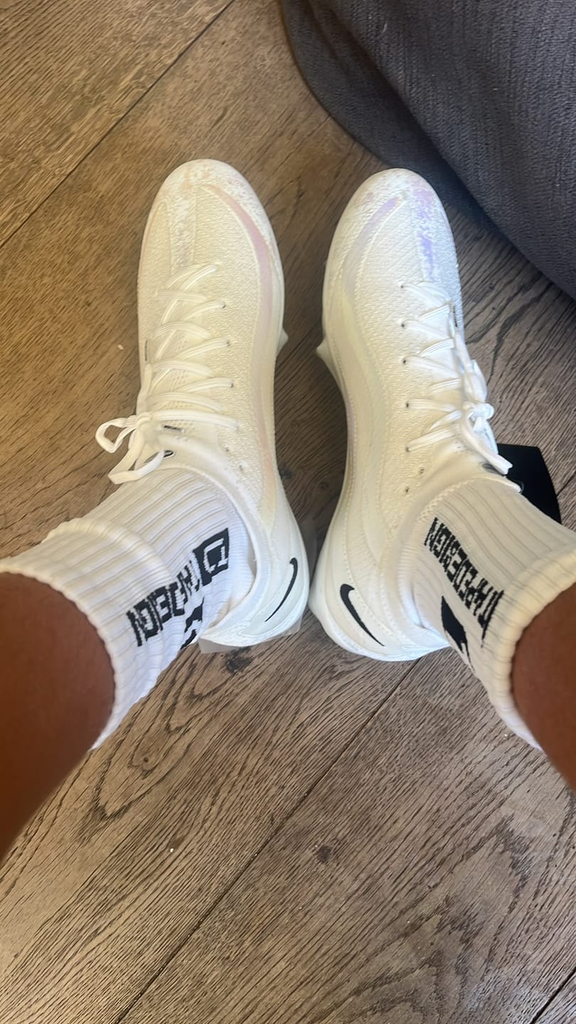 Customer photo review of NIKE AIR ZOOM MERCURIAL VAPOR 16 ELITE FG AIRMAX - White Iridescent