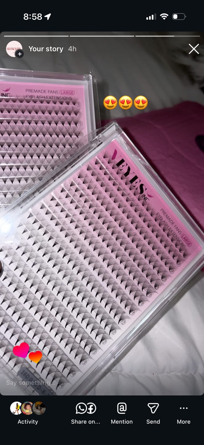 Customer photo review of Self Fanning Lash