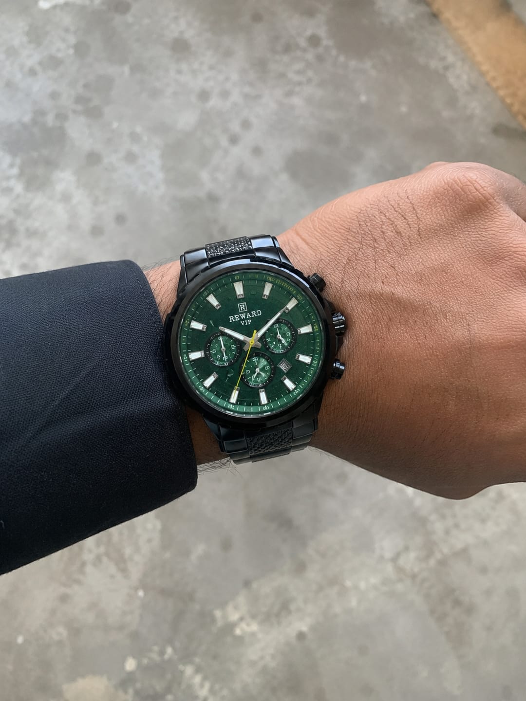 Customer photo review of REWARD VIP RD82008M Men's Chronograph Quartz Watch