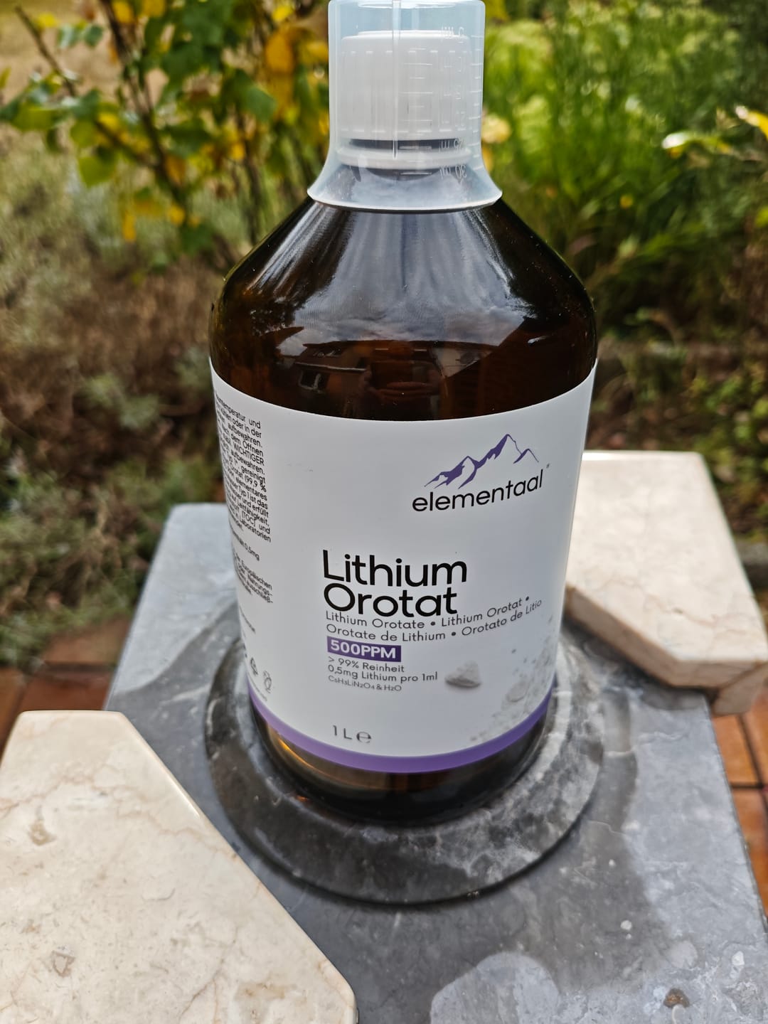 Customer photo review of 2 x 1000ml + 500ml Lithium Orotat | inkl. Dosierspritzen, Messbechern & Pipetten