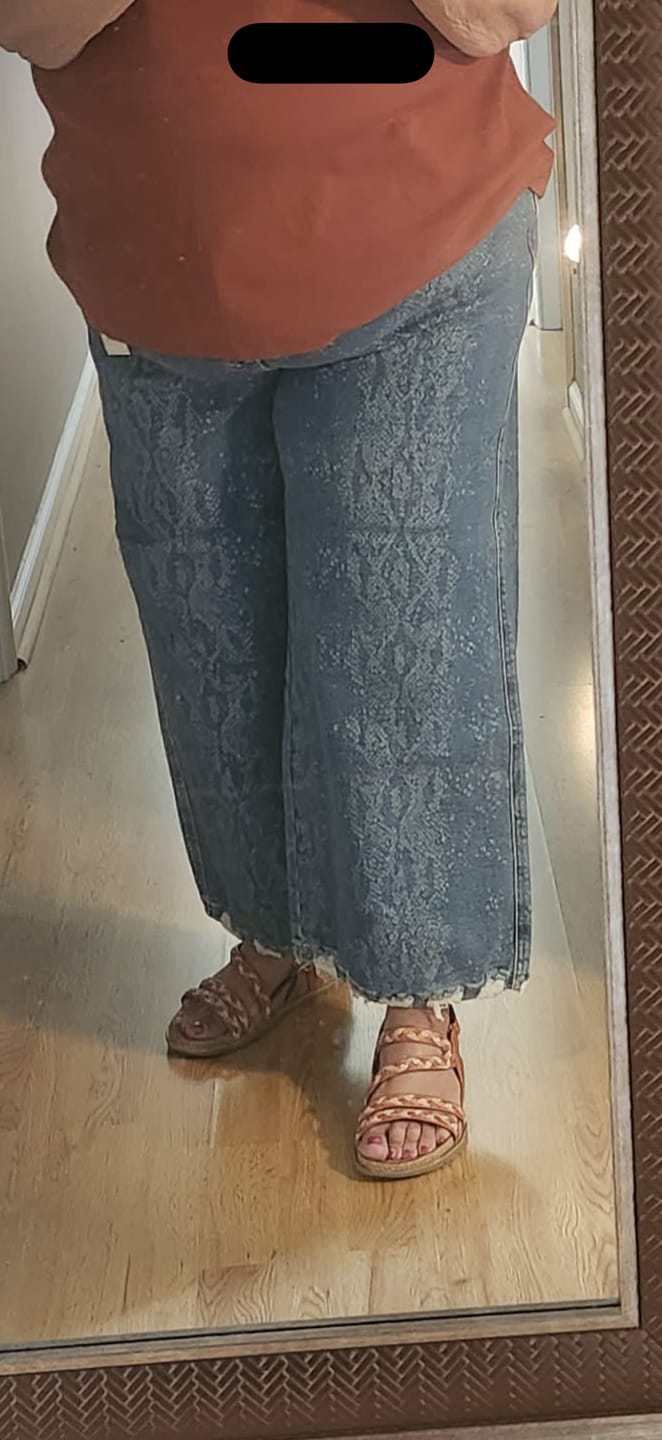 Customer photo review of Judy Blue "Sneaky Snake" Print Ankle Wide Leg Jean