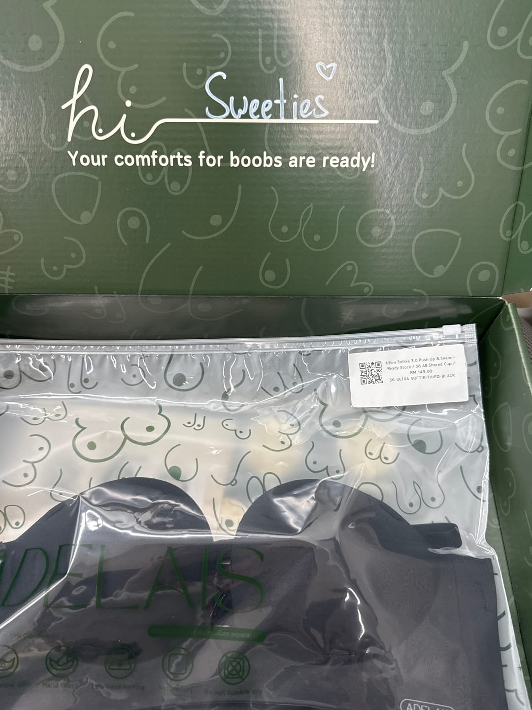 Customer photo review of Ultra Softie 3.0 Push Up & Seamless Multi-way Bra In Black
