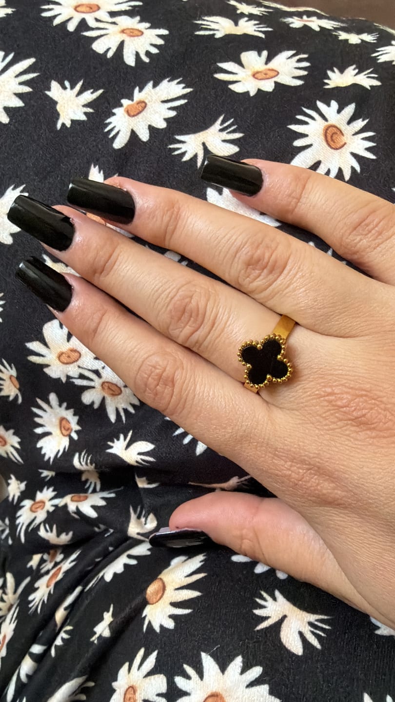 Customer photo review of Inel Flowers