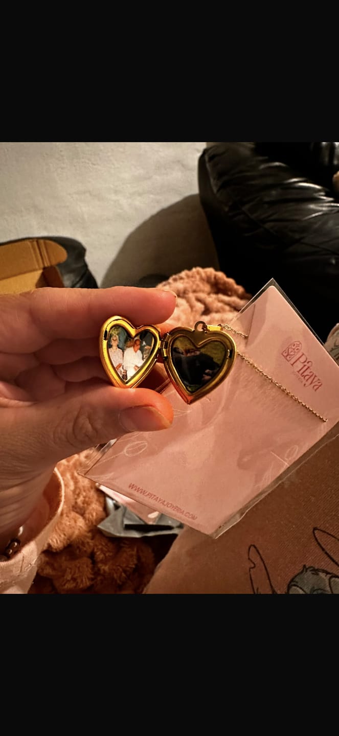 Customer photo review of Relicario Love Personalizado Foto a Color