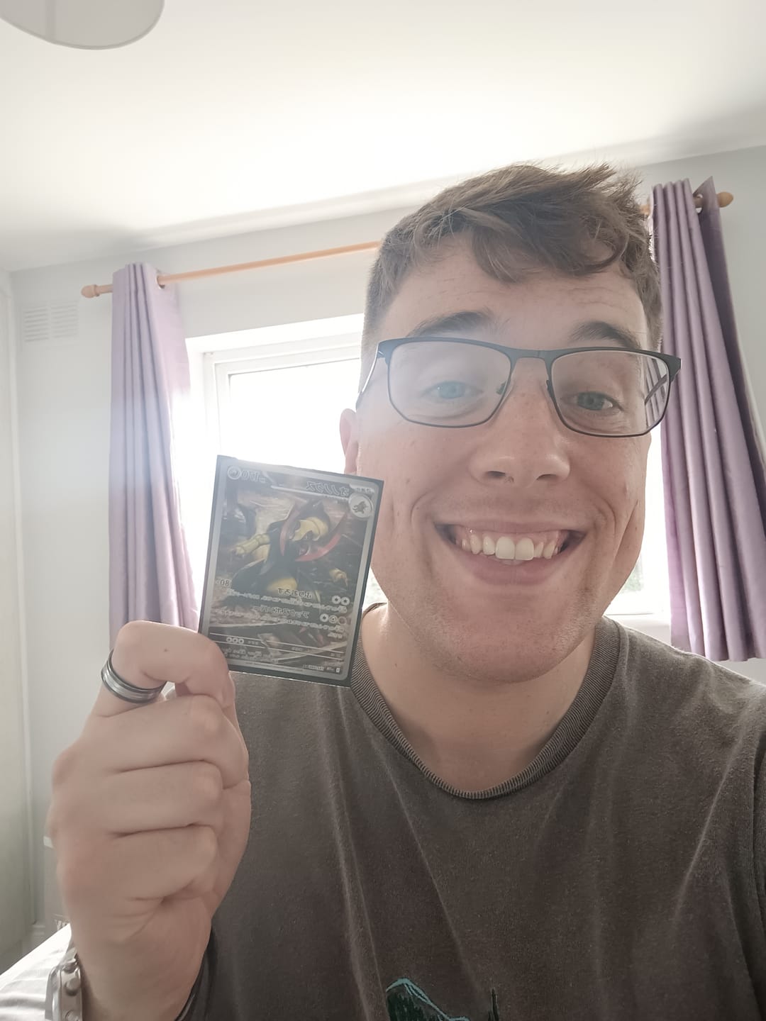 Customer photo review of Pokemon TCG Haxorus 152/086 - Black Bolt Japanese