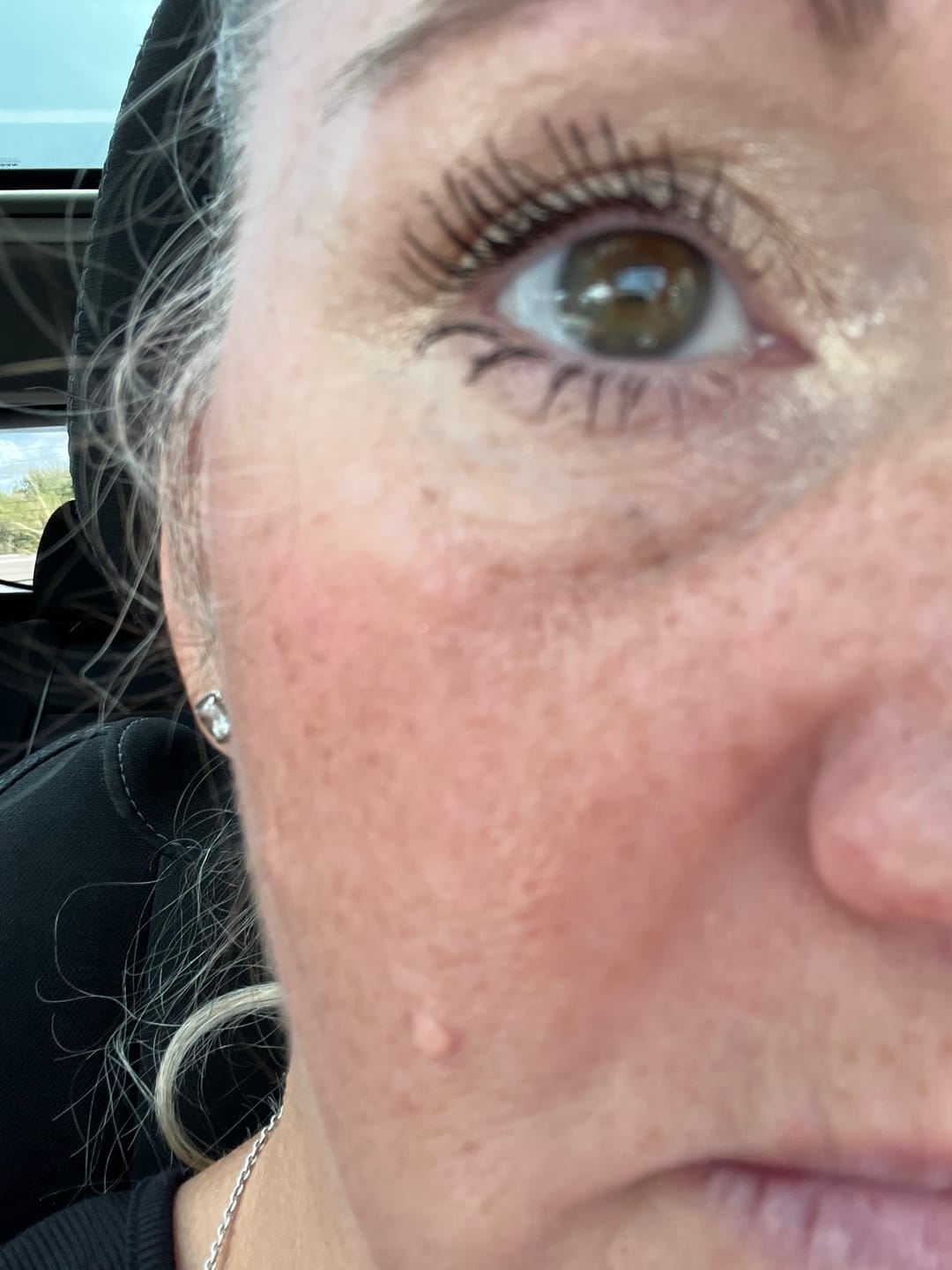 Customer photo review of Tearproof Performance Mascara 10g