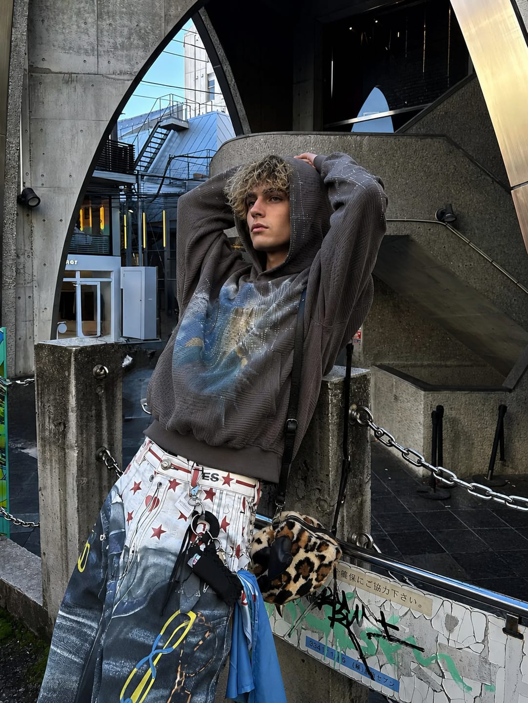 Customer photo review of Trompe-l’œil Sports-Layered Printed Baggy Jeans