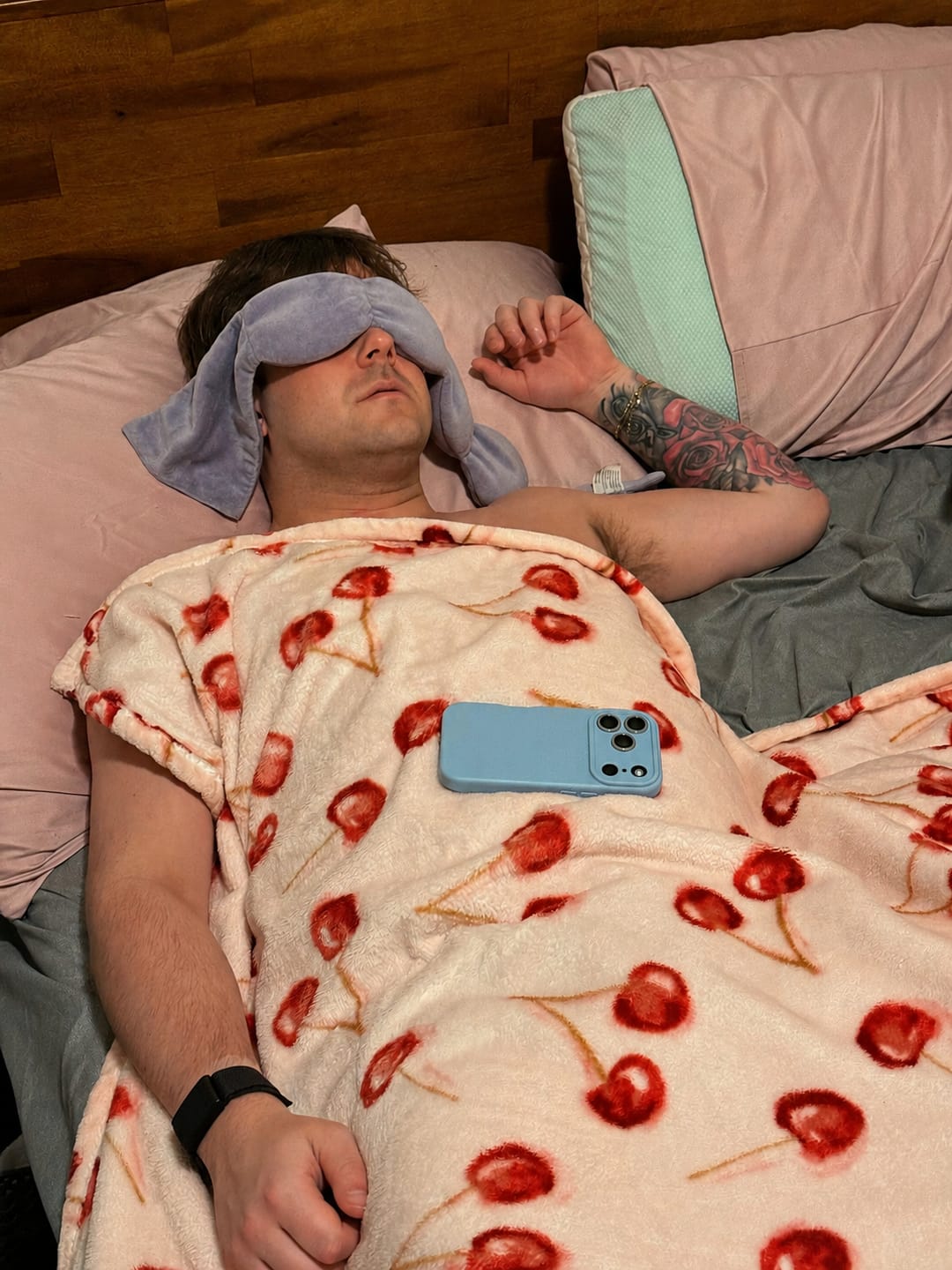 Customer photo review of Dozzli Weighted Sleep Mask