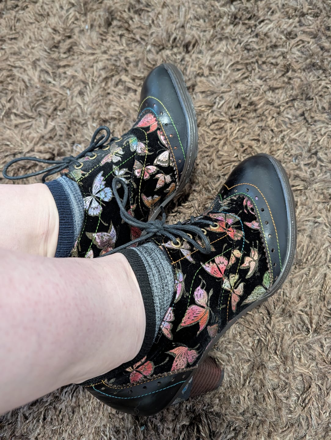 Customer photo review of Vintage Butterfly Elegance Leather Pumps