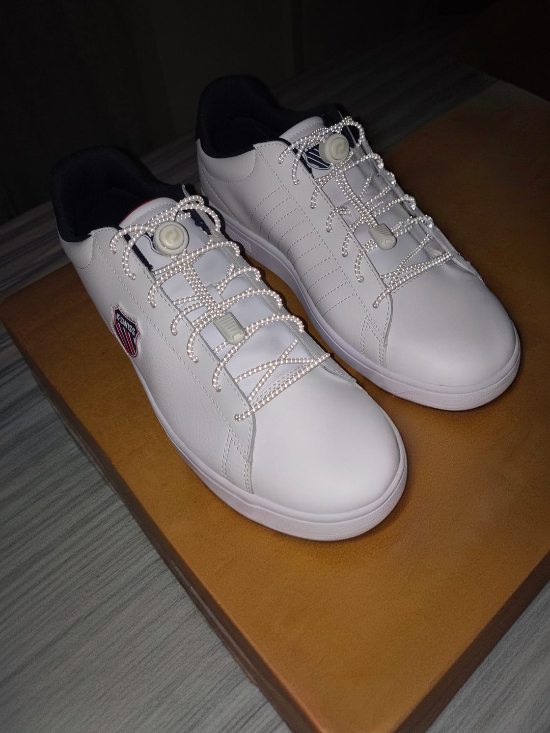Customer photo review of 04412-983-M | COURT SHIELD II | WHITE/PEACOAT/SAMBA RED