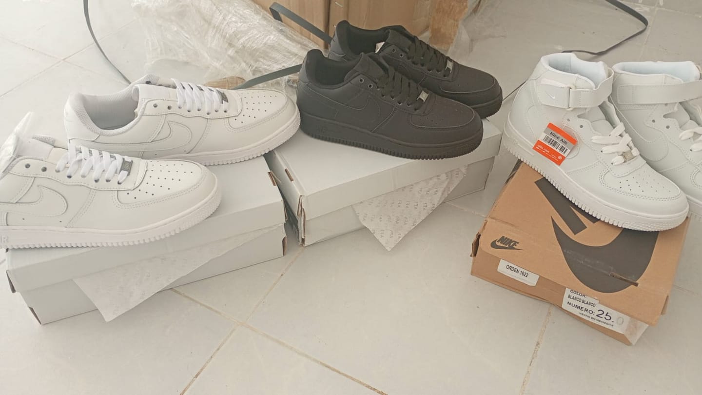 Customer photo review of Paq 6 Pares Tenis 841 Blanco Total 25/28.5