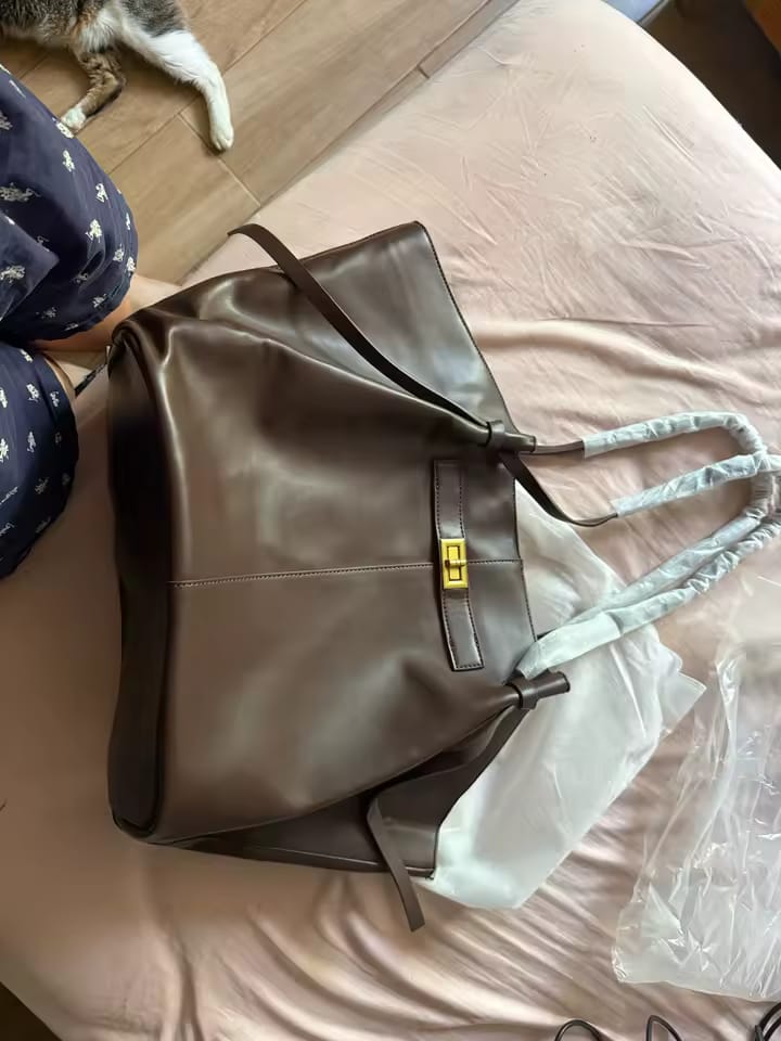 Customer photo review of Velora Tricot