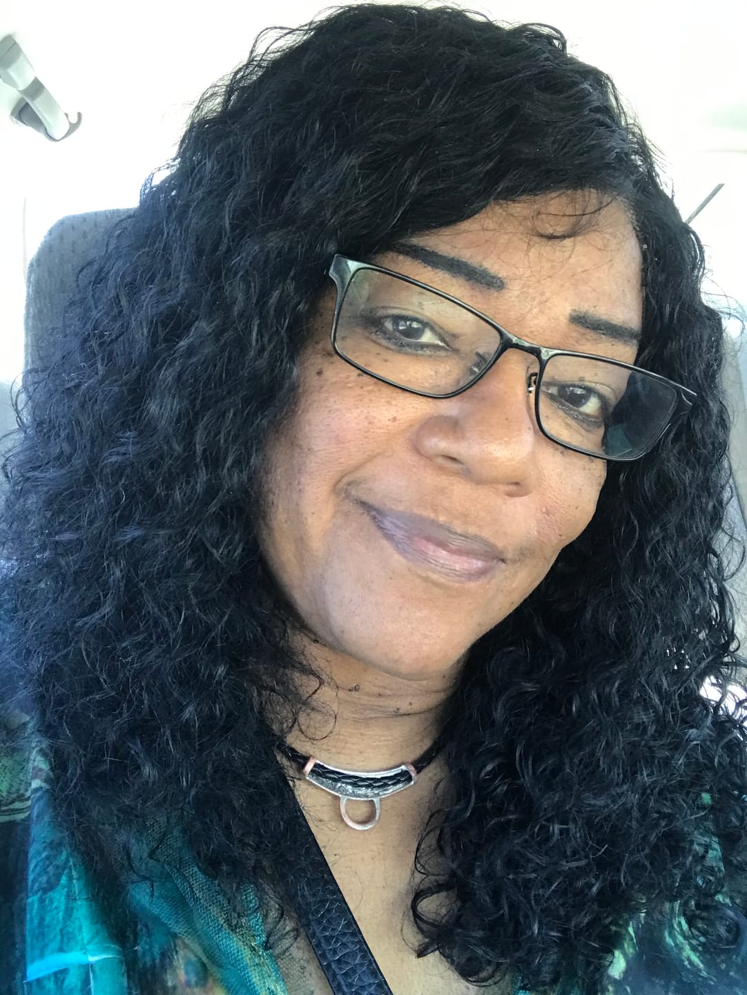 Customer photo review of Sensationnel Pearlish Virgin Remy Human Hair 15A Glueless HD 13x4 Lace Frontal Wig - ITALIAN CURL 20"