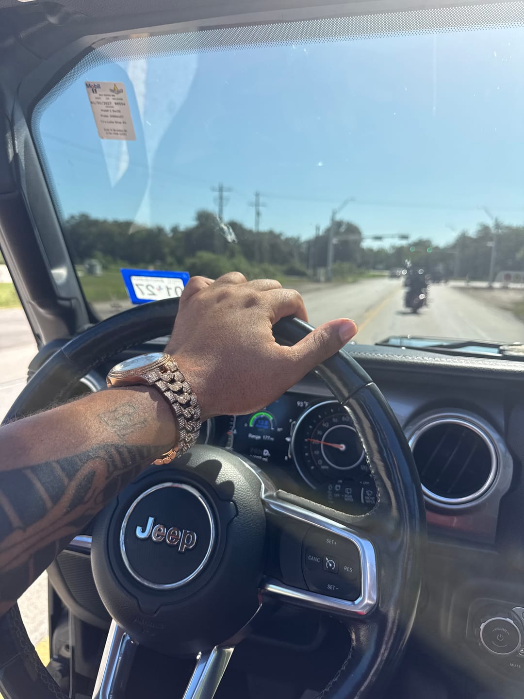 Customer photo review of Voswitch JL800 Handle switch for 2018-2023 Jeep JL Wrangler and Gladiator
