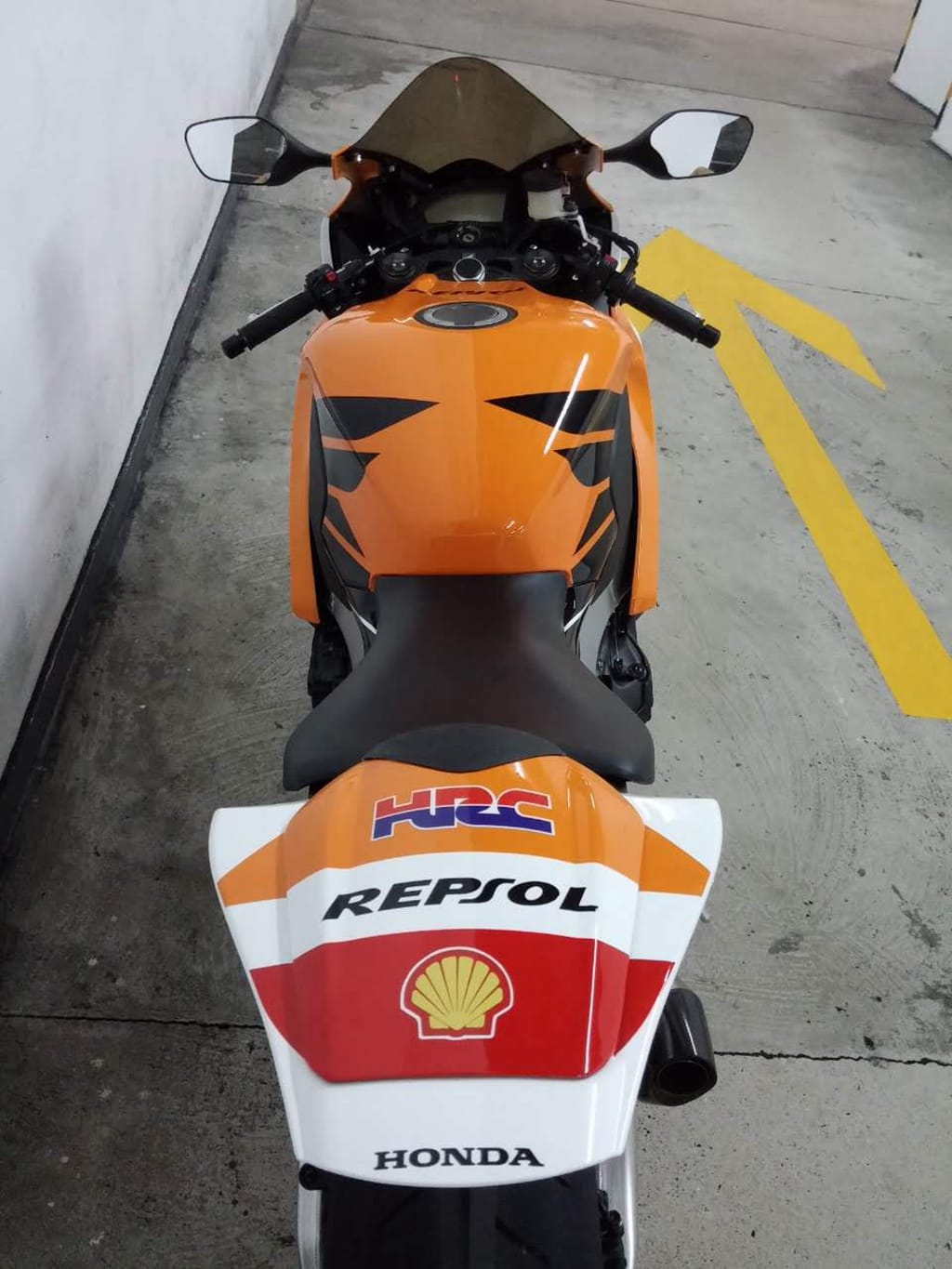 Customer photo review of Rossie Repsol Fairing Kit for HONDA CBR1000RR 2006 2007