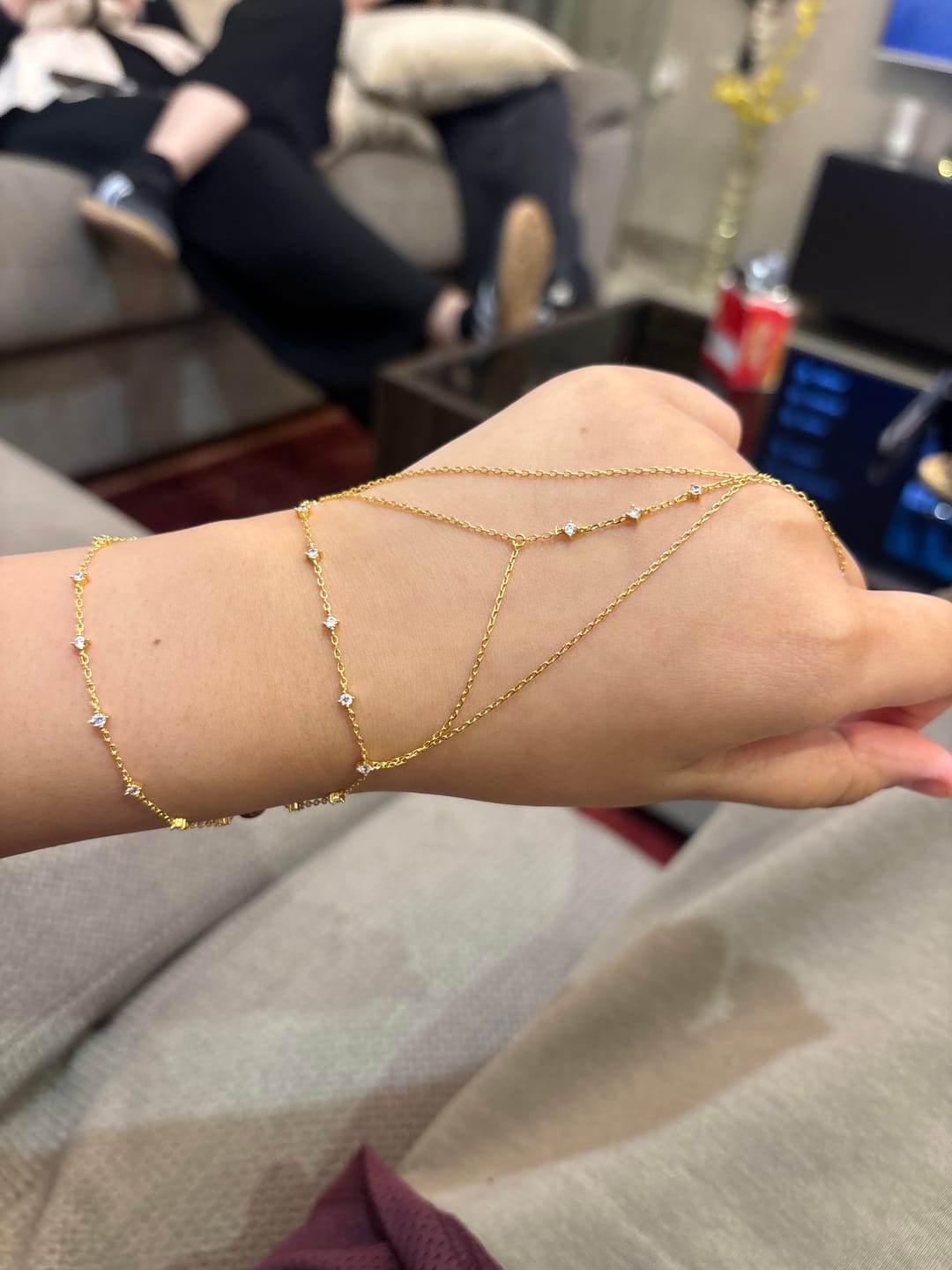 Customer photo review of Zeen Hand Chain