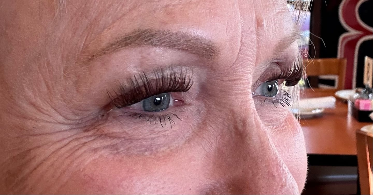Customer photo review of Velvet Gossamer® Lash Featuring GripTex™